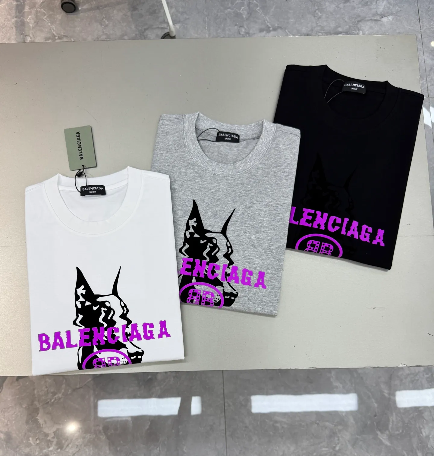 ⚜️Balenciaga New Arrival T. Same Style❤️New Arrival T ， 280g ， Breathable， ！ Black +Purple“BALENCIAGA” ， . ✨ ， ， ！ ， ， ！ ！ ：Black. .White.Sizes：S-3XL ‼️（175/145 L）